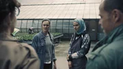 (v.li.): Mara Eisler (Anna Werner Friedmann), Saskia Prixner (Miriam Stein), Malika Yassim (Kenda Hmeidan), Micha Oberl&auml;nder (Matthias Koeberlin)