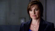 Versehentlich 'outet' Detective Olivia Benson (Mariska Hargitay) einen bekannten Footballer, wodurch dieser Opfer eines t&auml;tlichen Angriffs wird und kurze Zeit ins Koma f&auml;llt.
