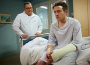 Hans-Peter Brenner (Michael Trischan, l.); Peter Schulz (Josef Heynert, r.)