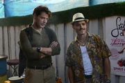 Mason Pollard (Dominic Sherwood, l.); Sugar Jax (Eddie Ramos, r.)