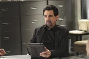 F&uuml;r Rossi (Joe Mantegna) und seine Kollegen beginnt ein Wettlauf mit der Zeit, als in Johnson County eine Stripperin entf&uuml;hrt wird ...