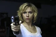 Lucy (Scarlett Johansson)