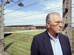 Mano H&ouml;llenreiner im Lager Birkenau.