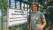 ARD-Journalistin Lena Ganschow vor dem Planungsamt der Bundeswehr in Berlin. Das dortige Dezernat f&uuml;r Zukunftsanalyse hat eine Studie erstellt, die sich mit Geoengineering unter sicherheitspolitischer Perspektive befasst.