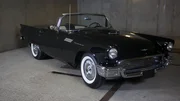 Ford Thunderbird. Ford Thunderbird.