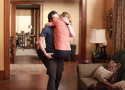 W&auml;hrend Ben versucht Bailey zu beweisen, dass er sie besser kennt, als sie denkt, verbringen Derek (Patrick Dempsey, l.) und Meredith (Ellen Pompeo, r.) einen Abend ohne Zola ...