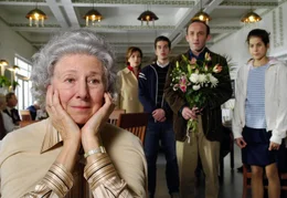 Bibiana Zeller (Elfriede Hirth), Aglaia Szyszkowitz (Melanie Seeberg), Matthias Stein (Sebastian Seeberg), Karl Markovics (Anton Seeberg), Nora Heschl (Stella Seeberg).