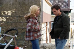 Lee Chandler (Casey Affleck) trifft in seiner alten Heimat auf seine Ex-Frau Randi (Michelle Williams) &ndash; gequ&auml;lt von Schmerz und Schuldgef&uuml;hlen, da er das Feuer verursacht hat, bei dem ihre drei gemeinsamen Kinder ums Leben kamen.