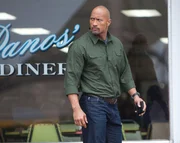 Um seinen Sohn aus dem Gef&auml;ngnis zu holen, muss der unbescholtene Transportunternehmer John Matthews (Dwayne Johnson)  ein Snitch werden, ein Spion, der sich in eine Mafia-Organisation einschleust. Ein gef&auml;hrliches Unternehmen beginnt ...