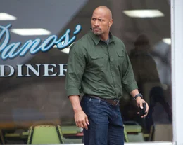 Um seinen Sohn aus dem Gef&auml;ngnis zu holen, muss der unbescholtene Transportunternehmer John Matthews (Dwayne Johnson)  ein Snitch werden, ein Spion, der sich in eine Mafia-Organisation einschleust. Ein gef&auml;hrliches Unternehmen beginnt ...