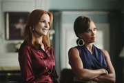 Bree Van De Kamp (Marcia Cross, l.); Renee Perry (Vanessa Williams, r.)