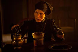 Hexe (Alice Krige)