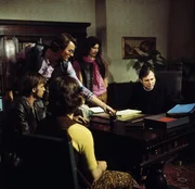 1. Clown, Bob, Billy, Tiger sind Mitglieder einer erfolgreichen Beatband. Aber sie haben Probleme, die dazu führen, dass sie einen Pfarrer aufsuchen. (Thomas Piper, Klaus Höring, Klaus Wildbolz, Thomas Egg, Dietrich Haugk) 1. Clown, Bob, Billy, Tiger sind Mitglieder einer erfolgreichen Beatband. Aber sie haben Probleme, die dazu führen, dass sie einen Pfarrer aufsuchen. (Thomas Piper, Klaus Höring, Klaus Wildbolz, Thomas Egg, Dietrich Haugk)