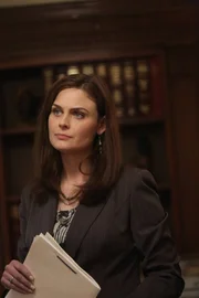Temperance Brennan (Emily Deschanel)