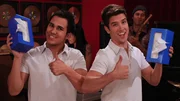 L-R: Carlos Pena, Logan Henderson
