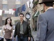 Im Kampf gegen das B&ouml;se: Brody (Kerr Smith, M.) und Paige (Rose McGowan, l.) ...