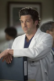 Macht eine erschreckende Begegnung mit einem Löwen: Derek (Patrick Dempsey) ... Macht eine erschreckende Begegnung mit einem Löwen: Derek (Patrick Dempsey) ...