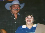 Verraten und verkauft  Es ist 4 Uhr morgens. William New w&auml;hlt die Notrufnummer der Polizei und berichtet, ein Einbrecher sei in seinen Wohnwagen eingedrungen und habe seine Frau Phyllis schwer verletzt..