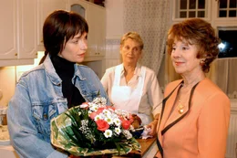 Aglaia Szyszkowitz (Melanie Seeberg), Ingrid Burkhard (Gusti), Bibiana Zeller (Elfriede Hirth).