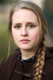 Lucie Hollmann als Liane Gentsch.