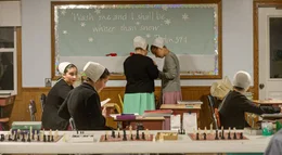 Die Kinder der Amish besuchen eigene Schulen. F&uuml;r sie endet die Schulpflicht im Alter von 14 Jahren.