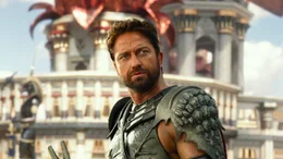 Set (Gerard Butler), der Gott der Dunkelheit, kr&ouml;nt sich selbst zum neuen K&ouml;nig von &Auml;gypten und versklavt das Volk.