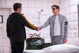 L-R: Eggsy (Taron Egerton), Harry Hart (Colin Firth)