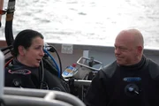 Ross Kemp (r.)