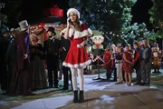 Gerade an Weihnachten merkt Zoe (Rachel Bilson, M.) wie gro&szlig; ihr Liebeskummer wirklich ist ...