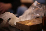AMSTERDAM- Ein Kilogramm Kokain.