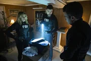 (v.l.n.r.) Special Agent Nina Chase (Shantel VanSanten); Special Agent Omar Adom 'OA' Zidan (Zeeko Zaki); Special Agent Stuart Scola (John Boyd)