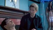 Programmierer Casey (Simu Liu) will versuchen Evan (Robbie Amell) menschlicher zu werden...
