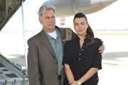 Stehen vor einem R&auml;tsel: Gibbs (Mark Harmon, l.) und Ziva (Cote de Pablo, r.) ...