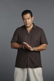 Carlos Sanchez (Carlos Gomez).