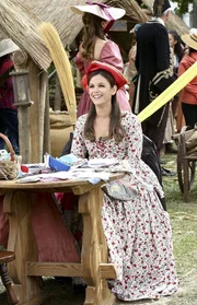 Um den Pioneer Day zu retten setzen sich Zoe (Rachel Bilson) und Wade als "Gründerpaar" mehr oder weniger geschickt in Szene ... Um den Pioneer Day zu retten setzen sich Zoe (Rachel Bilson) und Wade als "Gründerpaar" mehr oder weniger geschickt in Szene ...