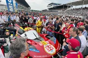Beim "Gridwalk" in Le Mans lassen sich Fahrer und Teams aus n&auml;chster N&auml;he erleben.