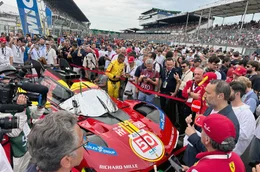 Beim "Gridwalk" in Le Mans lassen sich Fahrer und Teams aus n&auml;chster N&auml;he erleben.