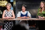 Drei der Landfrauen während der Sendung: v.l. Sonja Vogt-Meyer, Regula Schmid und Deborah Stadelmann Drei der Landfrauen während der Sendung: v.l. Sonja Vogt-Meyer, Regula Schmid und Deborah Stadelmann