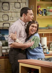 Amy (Mayim Bialik, r.) ist entz&uuml;ckt als Sheldon (Jim Parsons, l.) sie mit einem "Test-Brunch" &uuml;berrascht, zu dem er sogar Besuch eingeladen hat. Das kann ja nur seltsam werden ...
