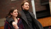 Zwischen Frances (Alison Oliver) und Nick (Joe Alwyn) scheint alles wieder besser zu laufen. Doch das &auml;ndert sich pl&ouml;tzlich auf einen Schlag.