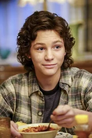 Montana Jordan (George Cooper Jr.).