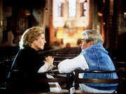 Das Erbe der Guldenburgs "Der traurige Abschied". Im Bild: Christiane H&ouml;rbiger, Daniel G&egrave;lin.