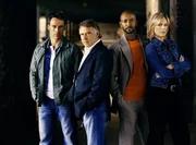 Das Team, l-r: Marco Girnth als Kriminaloberkommissar Jan Maybach, Andreas Schmidt-Schaller als Hauptkommissar Hajo Trautzschke, Tyron Ricketts als Kriminalkommissar Patrick Grimm, Melanie Marschke als Kriminaloberkommissarin Ina Zimmermann. Das Team, l-r: Marco Girnth als Kriminaloberkommissar Jan Maybach, Andreas Schmidt-Schaller als Hauptkommissar Hajo Trautzschke, Tyron Ricketts als Kriminalkommissar Patrick Grimm, Melanie Marschke als Kriminaloberkommissarin Ina Zimmermann.