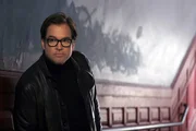 Ein neuer Fall f&uuml;r Bull (Michael Weatherly) und sein Team: E.J., ein selbstfahrendes Auto, soll f&uuml;r den Tod eines Mannes verantwortlich sein. Nun ist es an Bull, das Gegenteil zu beweisen. Doch das ist gar nicht so einfach ...
