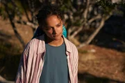 Bobbi (Sasha Lane) hatte schon lange einen Verdacht, was ihre beste Freundin angeht. Dann macht Bobbi plötzlich eine überraschende Entdeckung. Bobbi (Sasha Lane) hatte schon lange einen Verdacht, was ihre beste Freundin angeht. Dann macht Bobbi plötzlich eine überraschende Entdeckung.