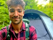 Moderator Ramon Babazadeh macht Campingurlaub im Schwarzwald.