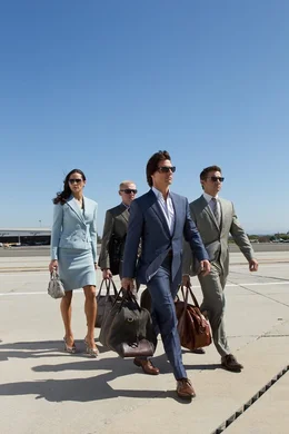 Versuchen alles, um einen Atomkrieg zu verhindern: Ethan (Tom Cruise, 2.v.r.), Jane (Paula Patten, l.), Benji (Simon Pegg, 2.v.l.) und William (Jeremy Renner, r.) ...