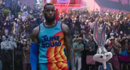 LeBron James (l.)