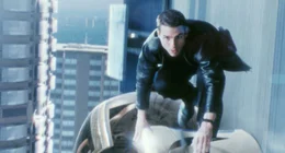 Auf der Flucht vor seinen ehemaligen Kollegen: John Anderton (Tom Cruise) ...