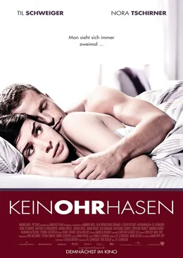 Der Frauenheld Ludo Dekker (Til Schweiger, hinten) wird zu Sozialstunden verdonnert, die er ausgerechnet in einem Kinderhot abarbeiten muss. Seine Vorgesetzte Anna (Nora Tschirner, vorne) ist davon alles andere als begeistert ...